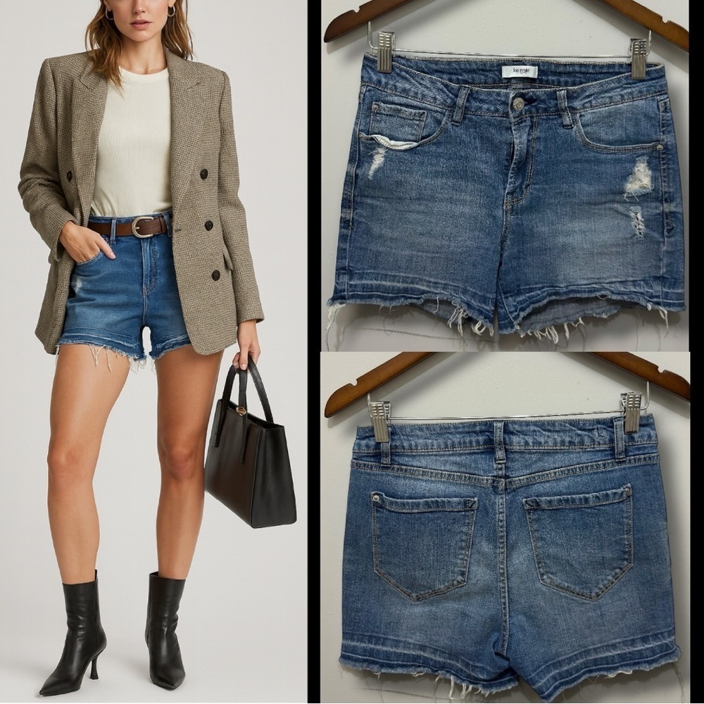 341 Kensie Jeans | EUC Women’s Blue Distressed Cutoff Denim Shorts (Size 6/28)